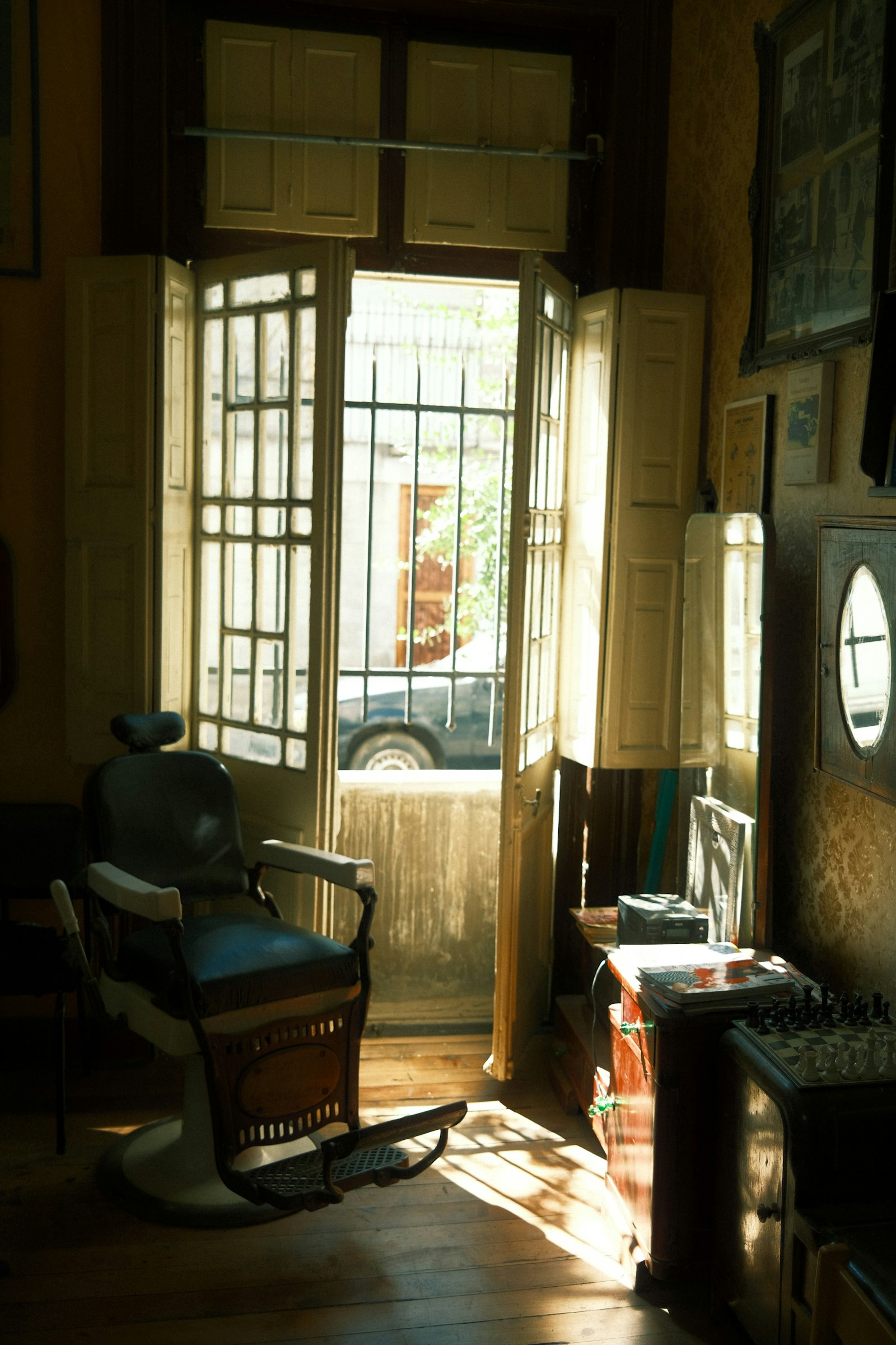 The front window of Sharp and Co on Elm Street